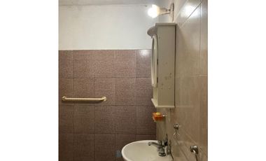 GRANADERO BAIGORRIA /VENTA DE CASA/ BARRIO SAN FERNANDO