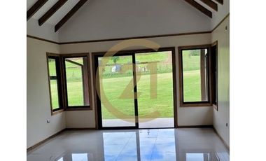 Casa Nueva en solares Pumalal. Tu Refugio Moderno