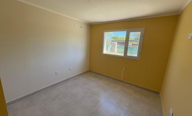 VENDE CASA EN LOS CANALES DE PLOTTIER