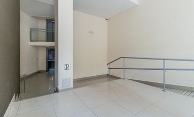 Departamento · 2 Ambientes · Piscina · Machain 4100 · Saavedra