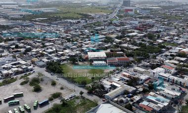 Excelente terreno comercial en zona de alta plusvalía del centro de Apodaca