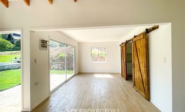 Casa en Arriendo en Alvaro Casanova, La reina