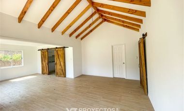Casa en Arriendo en Alvaro Casanova, La reina