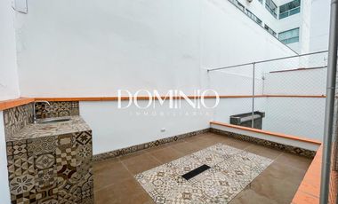 CASA EN ALQUILER EN MIRAFLORES, A PASOS DEL COLEGIO HUMBOLDT