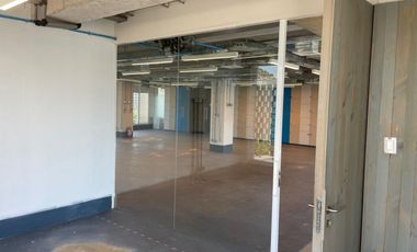 ARRIENDO Oficina habilitada de 309,85 m2, Metro Pedro de Valdivia