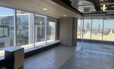 ARRIENDO Oficina habilitada de 309,85 m2, Metro Pedro de Valdivia