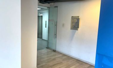 ARRIENDO Oficina habilitada de 153,31 m2 , Metro Pedro de Valdivia