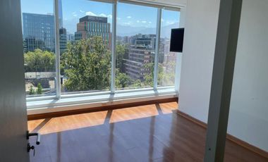 ARRIENDO Oficina habilitada de 201,23 m2, Metro Pedro de Valdivia