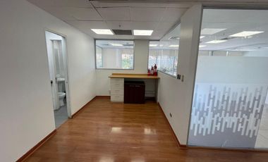 ARRIENDO Oficina habilitada de 201,23 m2, Metro Pedro de Valdivia