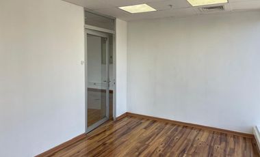 ARRIENDO Oficina habilitada de 201,23 m2, Metro Pedro de Valdivia