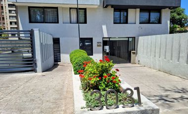 EXCELENTE!! Departamento MARIPOSA de 2D2B en Calle Los Olmos, Macul