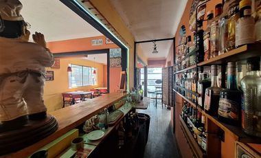 Local Comercial en Venta en Gran Avda. José Miguel Carrera con Carmen Mena C2J