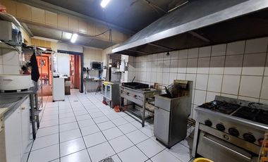 Local Comercial en Venta en Gran Avda. José Miguel Carrera con Carmen Mena C2J