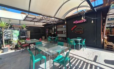 Local Comercial en Venta en Gran Avda. José Miguel Carrera con Carmen Mena C2J