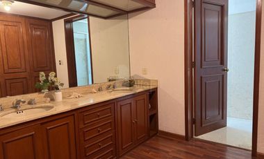 Venta casa en la herradura de 550m2