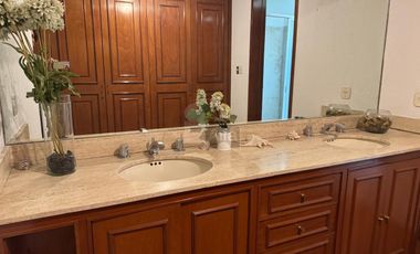 Venta casa en la herradura de 550m2