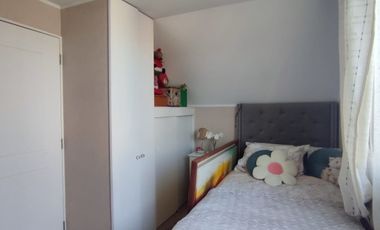 LINDA CASA CON GRAN TERRAZA TECHADA Y PATIO