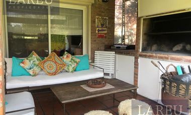 Casa en  La Delfina, Pilar