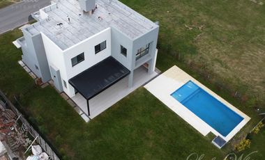 Casa en venta en Lagos de Canning