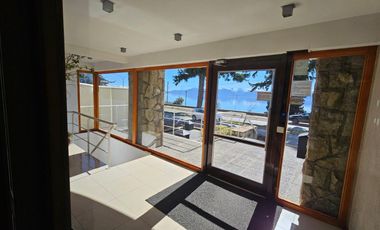 Departamento céntrico, frente al lago Nahuel Huapi