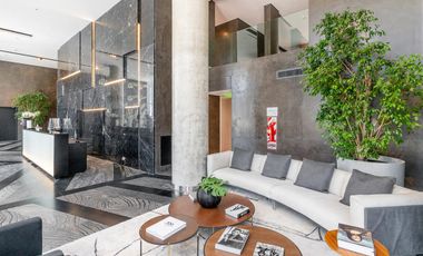 VENTA DEPARTAMENTO SUITE 2 AMBIENTES AMOBLADA  CON   COCHERA EN SLS  PUERTO MADERO APTO PROFESIONAL