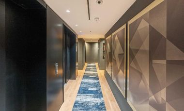 VENTA DEPARTAMENTO SUITE 2 AMBIENTES AMOBLADA  CON   COCHERA EN SLS  PUERTO MADERO APTO PROFESIONAL