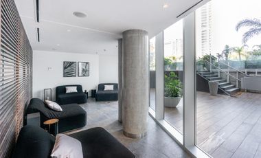 VENTA DEPARTAMENTO SUITE 2 AMBIENTES AMOBLADA  CON   COCHERA EN SLS  PUERTO MADERO APTO PROFESIONAL