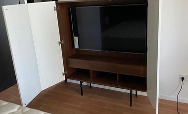 VENTA DEPARTAMENTO SUITE 2 AMBIENTES AMOBLADA  CON   COCHERA EN SLS  PUERTO MADERO APTO PROFESIONAL