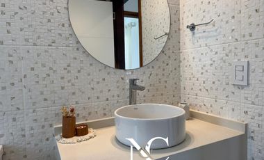 Casa en venta en Costa Esmeralda con piscina y gas natural
