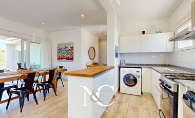 Casa en venta en Costa Esmeralda con piscina y gas natural