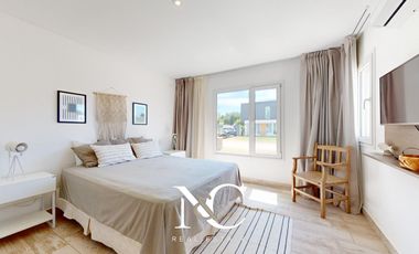 Casa en venta en Costa Esmeralda con piscina y gas natural