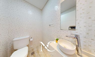 Casa en venta en Costa Esmeralda con piscina y gas natural