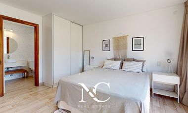 Casa en venta en Costa Esmeralda con piscina y gas natural