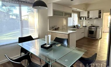 Casa  reciclada a nuevo en la Delfina