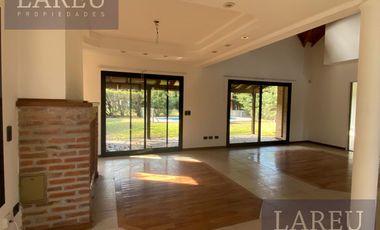 Casa en La Delfina, Pilar