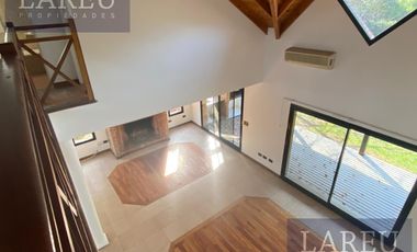 Casa en La Delfina, Pilar
