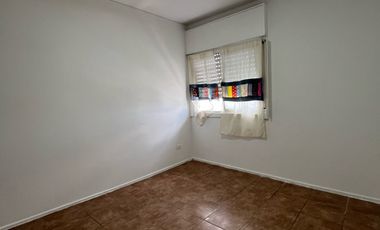 Alquiler - Departamento de 3 Ambientes en Avellaneda