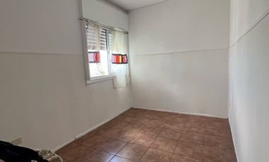 Alquiler - Departamento de 3 Ambientes en Avellaneda