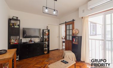 VENTA - DEPARTAMENTO - 2 AMBIENTES CON COCHERA - BARRACA