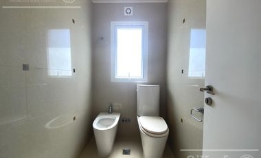 Casa en Venta de cuatro ambientes con piscina en Altos de Hudson II, Hudson, Berazategui