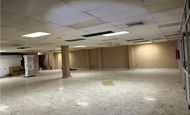 EDIFICIO EN VENTA MITRAS CENTRO