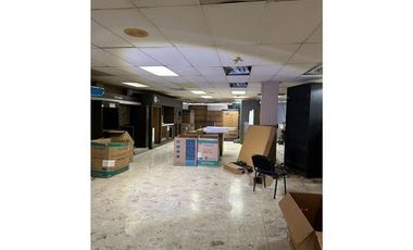 EDIFICIO EN VENTA MITRAS CENTRO
