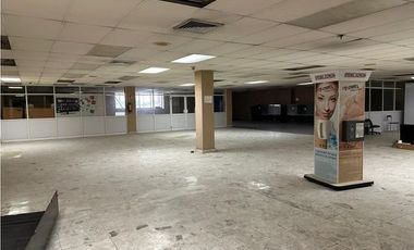 EDIFICIO EN VENTA MITRAS CENTRO