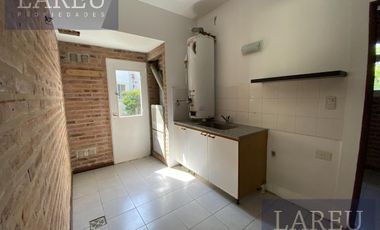 Casa en Venta con renta - La Delfina, Pilar