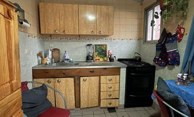 PH en  en venta de 3 ambientes con terraza y quincho