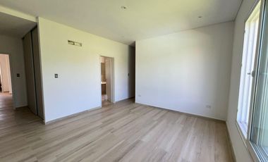Casa en  Pilar del Este San Ramon