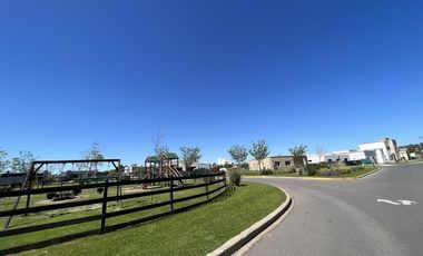 Casa en  Pilar del Este San Ramon