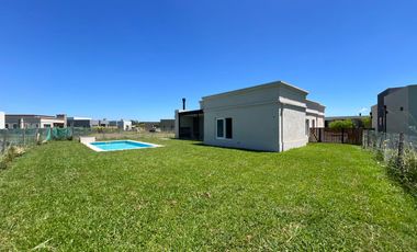 Casa en  Pilar del Este San Ramon