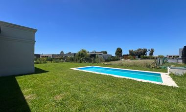 Casa en  Pilar del Este San Ramon