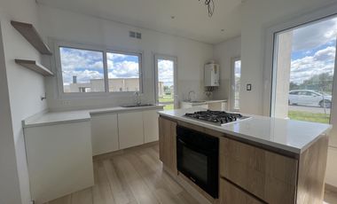 Casa en  Pilar del Este San Ramon